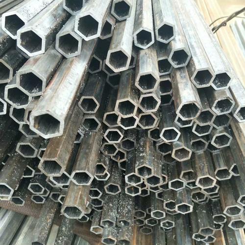 聊城市一迈钢管展示单位吨产品表面描述正常钢材货物销售类型